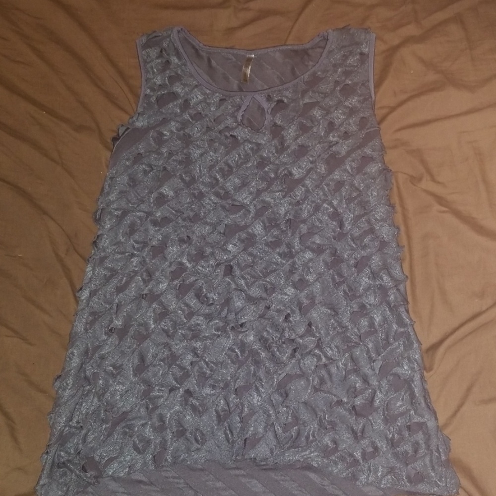 95% Polyester 5% Spandex M Ruffled Tank top